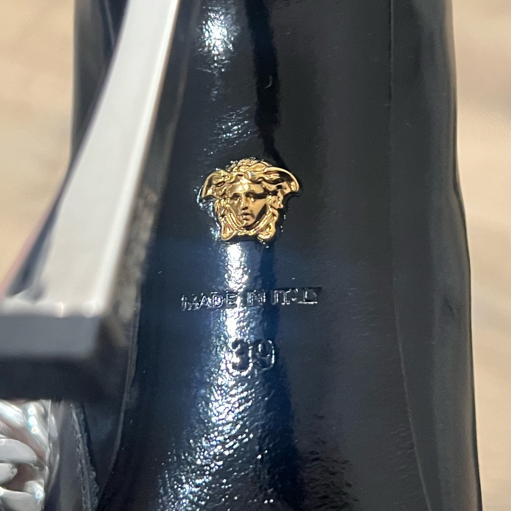 Versace Pin Point Boot - never worn - Picture 8 of 8